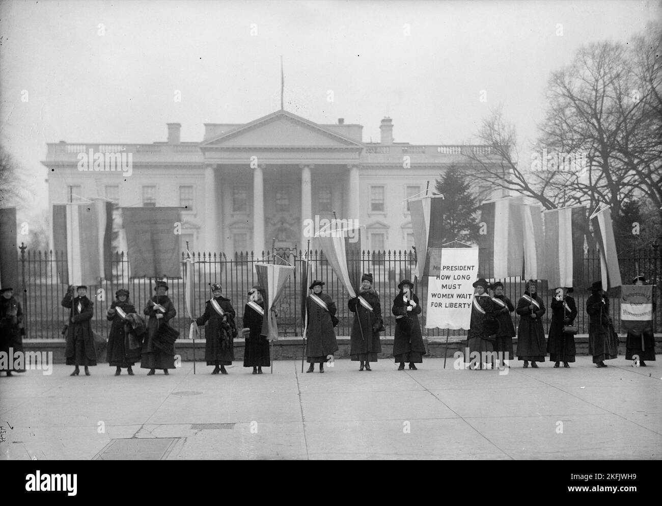 Femme au suffrage - Pickets à la Maison Blanche, 1917. Banque D'Images