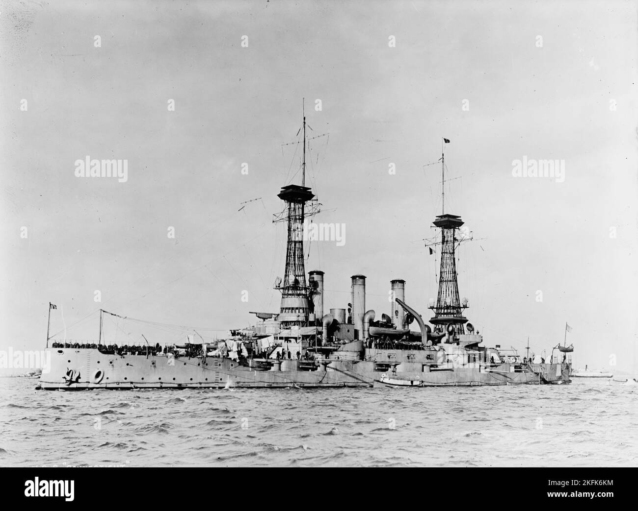 ÉTATS-UNIS Connecticut, 1916. NAVIRE de guerre DE la Marine AMÉRICAINE lancé en 1904. Phare de l'exposition de Jamestown au milieu de 1907, qui a commémoré l'anniversaire de la fondation de la colonie de Jamestown en 300th. A servi de transport de troupes à la fin de la première Guerre mondiale pour accélérer le retour des forces expéditionnaires américaines de France. Banque D'Images