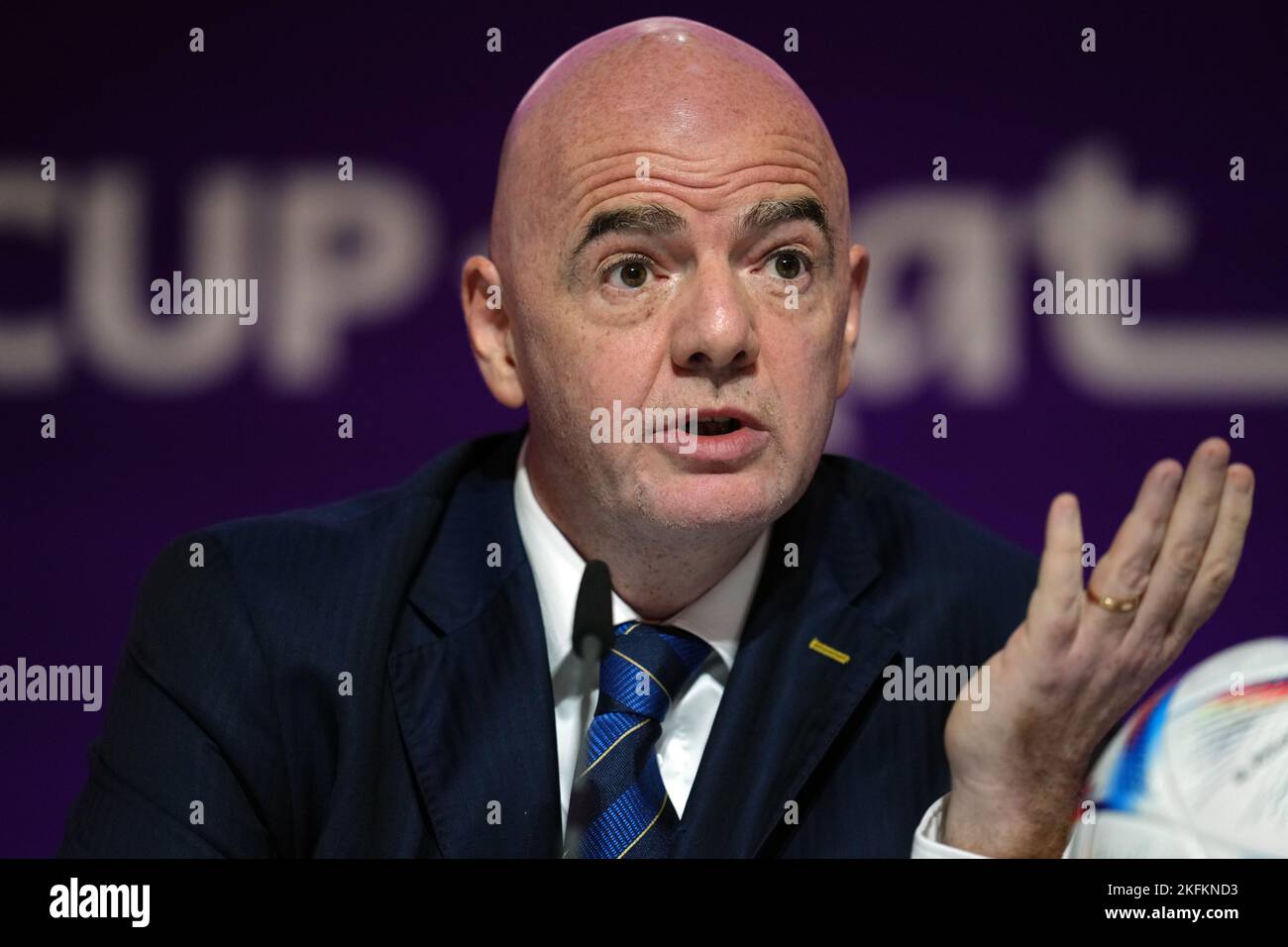 Gianni Infantino, président de la FIFA, lors d'une conférence de presse au centre principal des médias, en prévision de la coupe du monde de la FIFA 2022 au Qatar. Date de la photo: Samedi 19 novembre 2022. Banque D'Images