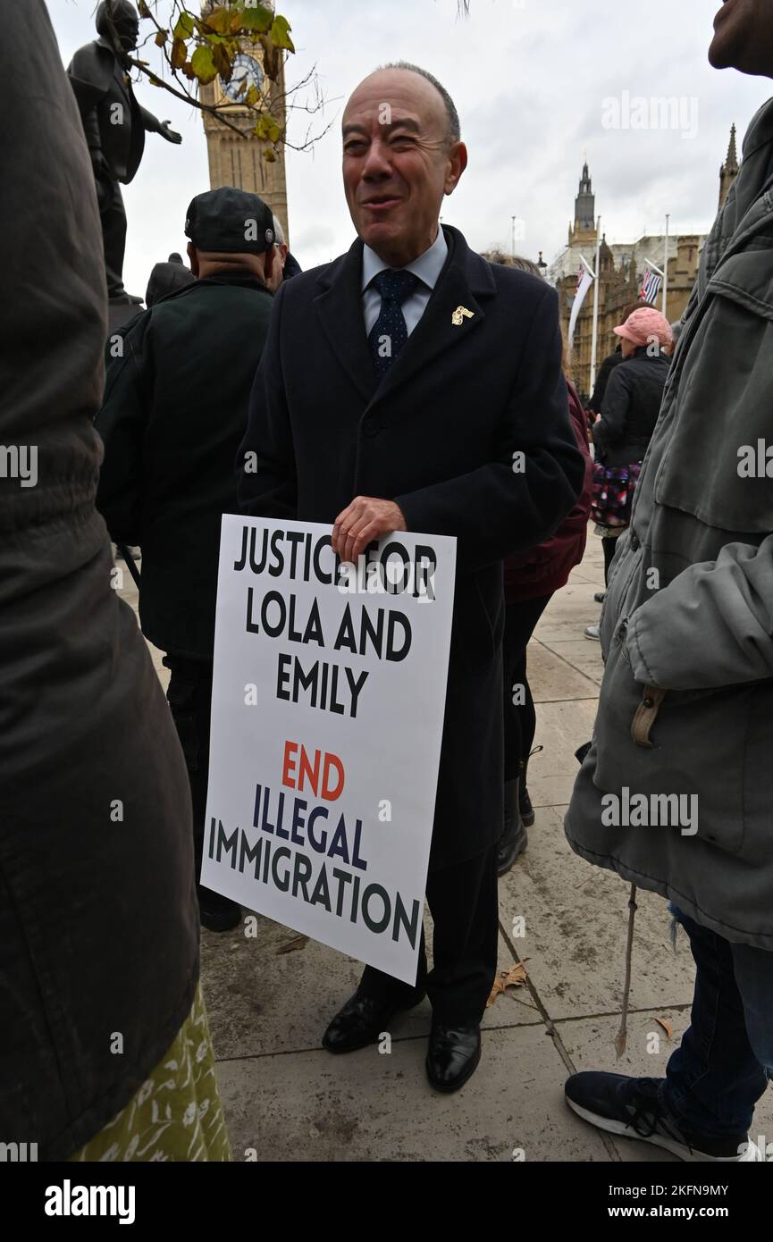 Parliament Square, Londres, Royaume-Uni. 19 novembre 2022: Les manifestants demandent justice pour Lola et Emily tués par des immigrants illégaux, Londres, Royaume-Uni. Crédit : voir Li/Picture Capital/Alamy Live News Banque D'Images