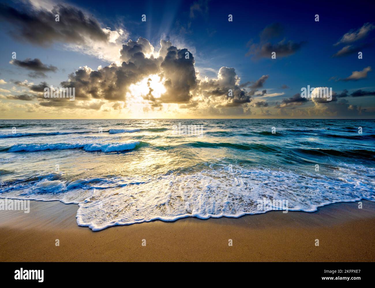 Hollywood Beach, tôt le matin Miami, sud de la Floride, États-Unis Banque D'Images Hollywood Beach, tôt le matin Miami, sud de la Floride, États-Unis Banque D'Images