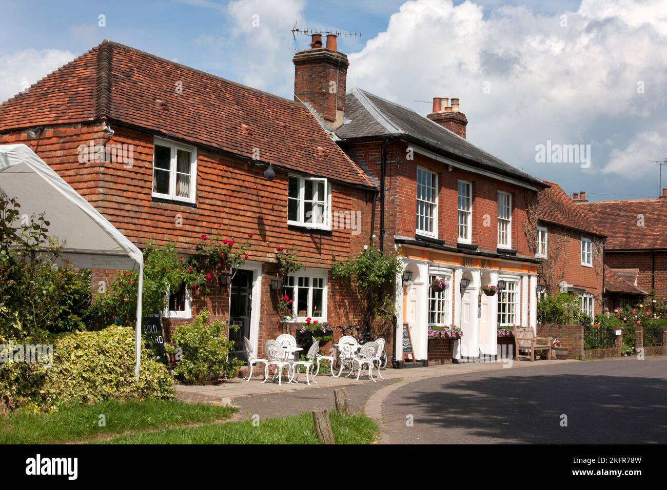 Le joli hameau rural de Dunsfold près de Chiddingfold, Weald, West Sussex, Angleterre Banque D'Images