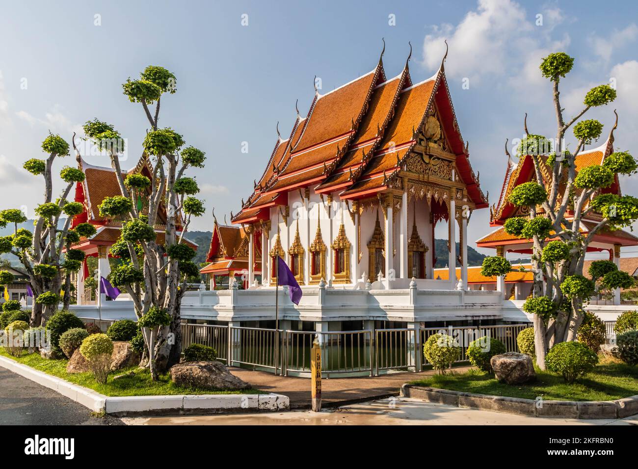 Temple bouddhiste Wat si Supharam, Phuket, Thaïlande Banque D'Images