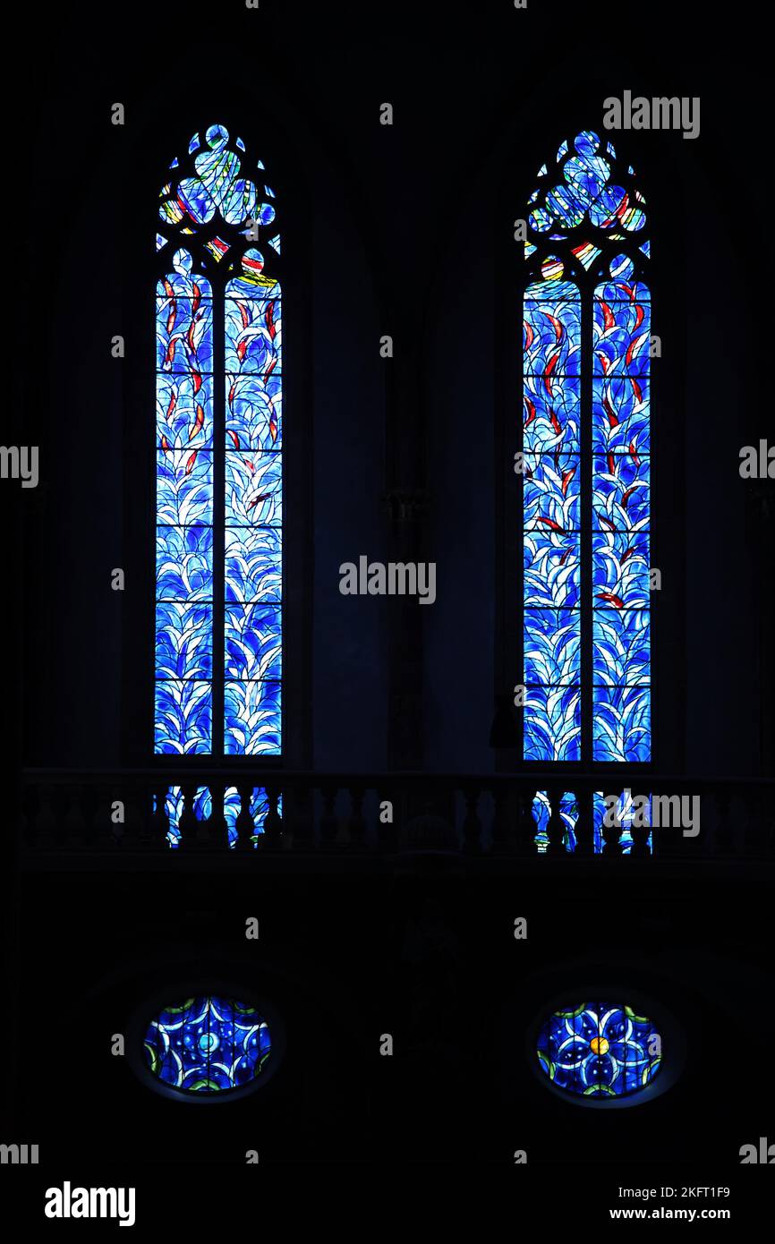 Marc Chagall, Charles Marq, fenêtre, fenêtre de l'église, arts et artisanat, Vitraux, quatre, bleu, Saint-Stephan, Stephanskirche, Vieille ville, Mayence, Rhin-Hes Banque D'Images