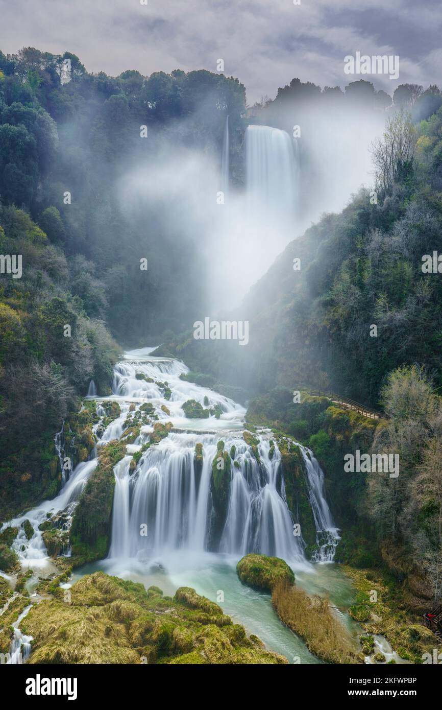 Cascade de Marmore (Italie) Banque D'Images