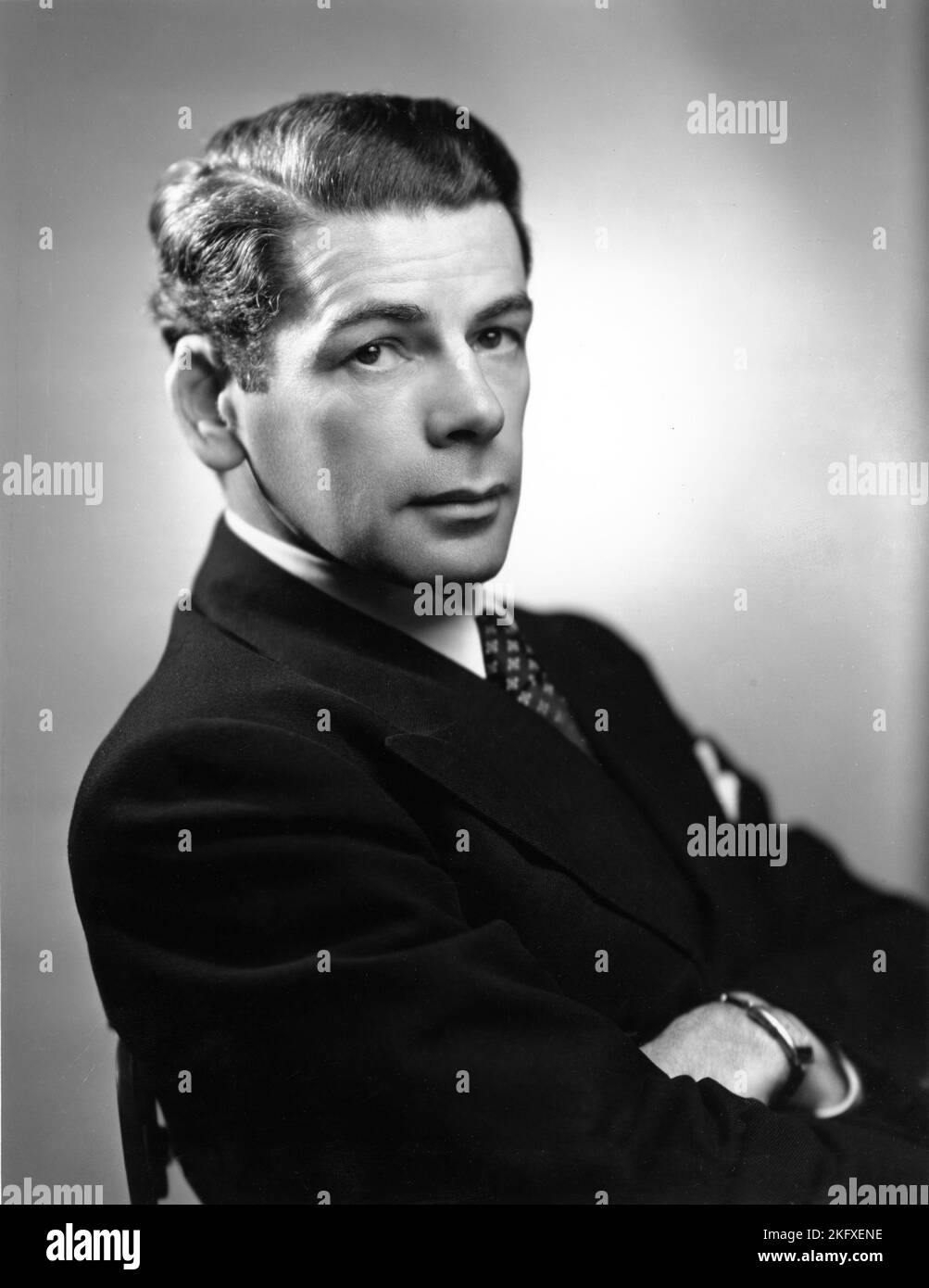 PAUL MUNI 1939 Portrait de BEN PINCHOT publicité pour la clé de jeu originale LARGO écrit par MAXWELL ANDERSON mis en scène par GUTHRIE McCLINTIC produit par la compagnie Playwrights au théâtre Ethel Barrymore de New York de 27 novembre 1939 - 24 février 1940 Banque D'Images