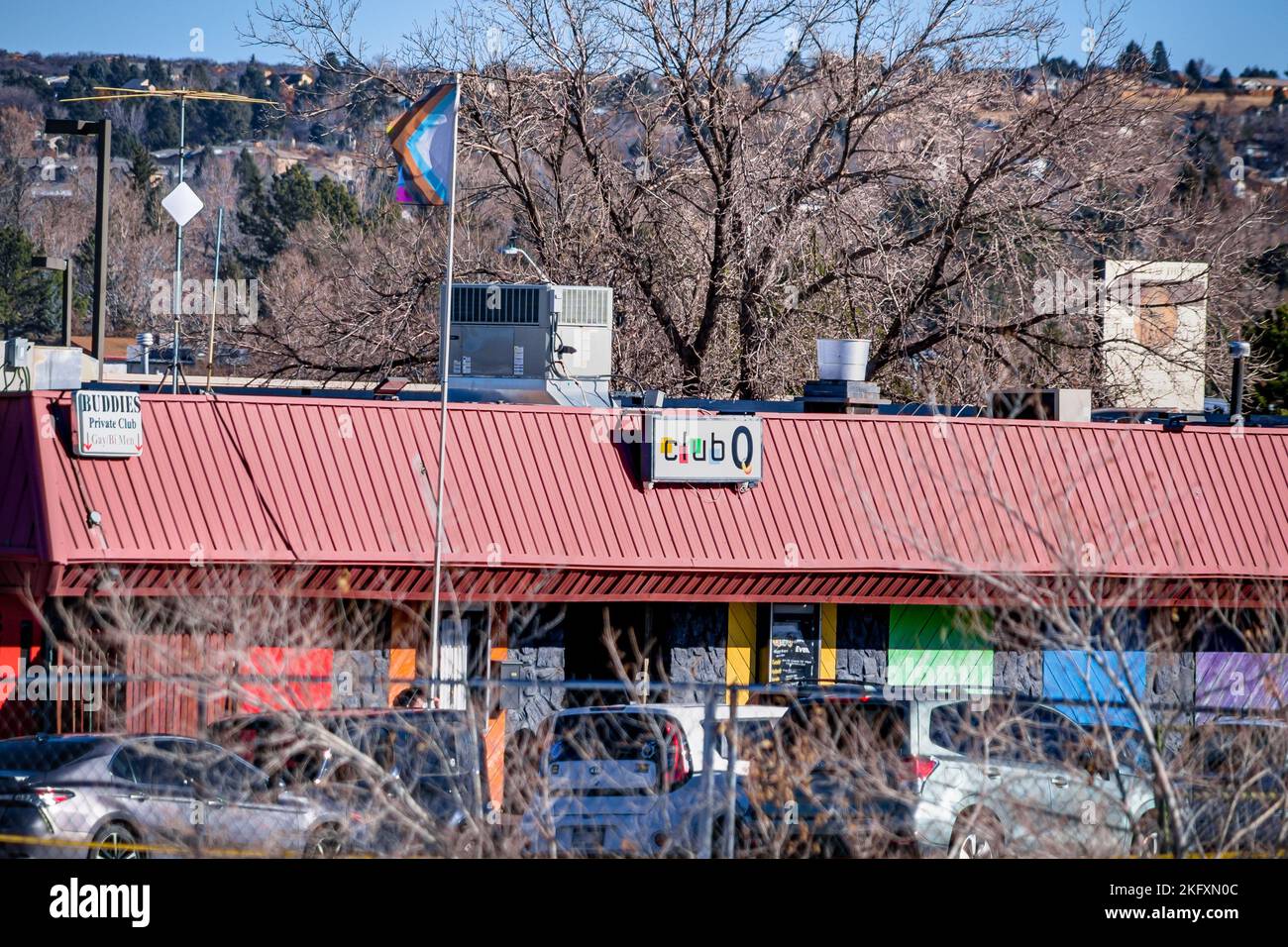 A l'extérieur (LGBTQ) Club Q Nightclub fusillade en masse à Colorado Springs, Colorado - pris le matin de 20 novembre 2022 Banque D'Images