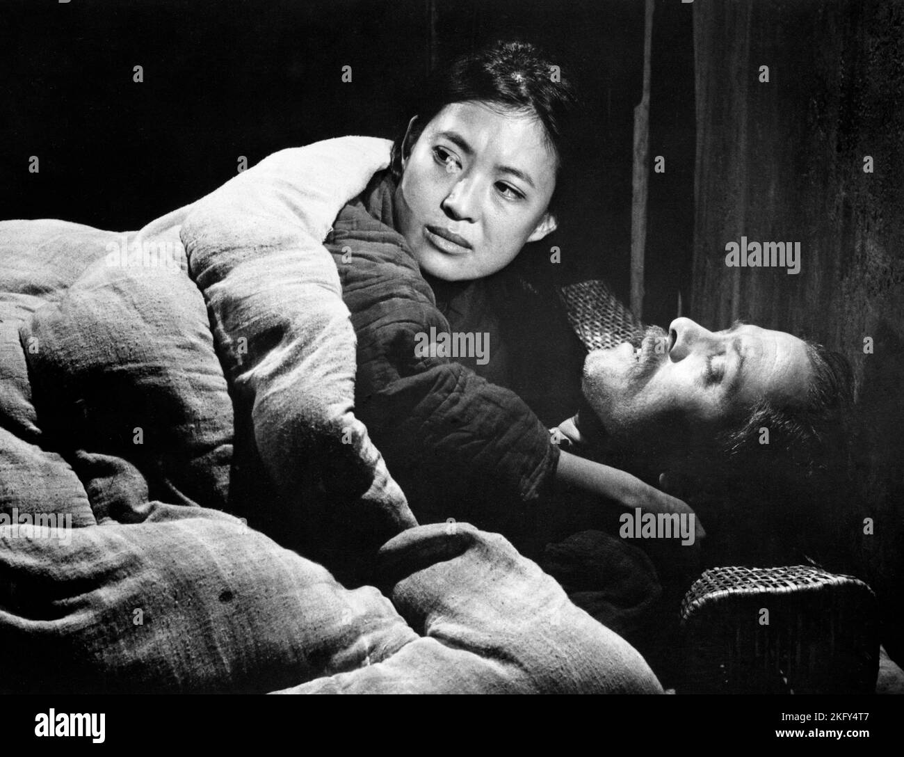 Emmanuelle Arsan, Richard Attenborough, sur le tournage du film, « les