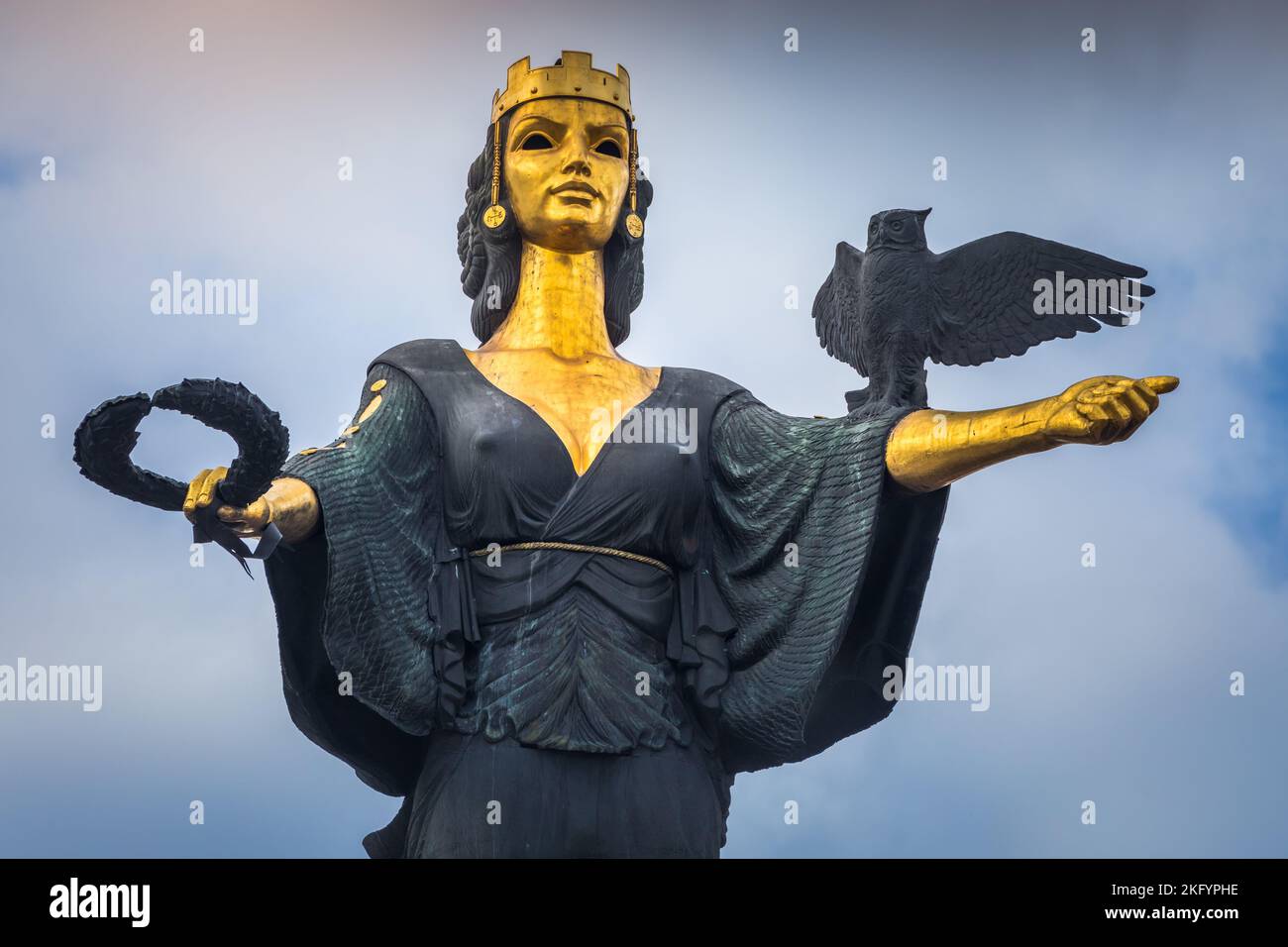 La statue de SainteSophie dans le centre de Sofia, capitale de la