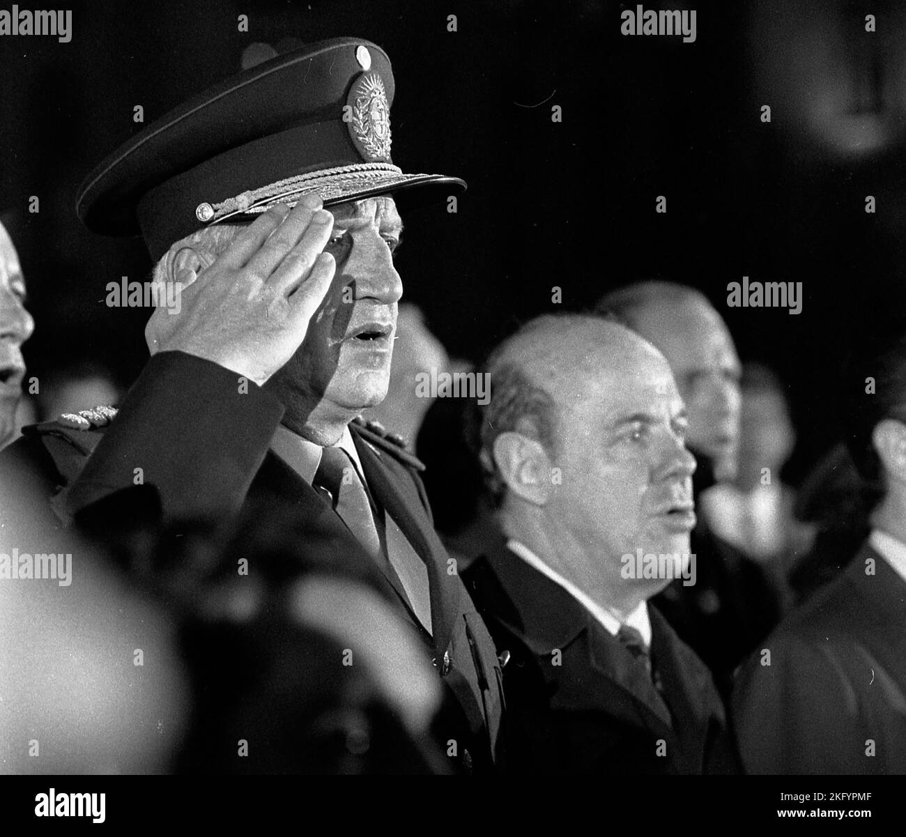 Leopoldo Fortunato Galtieri, président de facto de l'Argentine, avec Nicanor Costa Méndez, ministre des relations étrangères, Proceso de Reorganización Nacional, Buenos Aires, Argentine, 1981 Banque D'Images