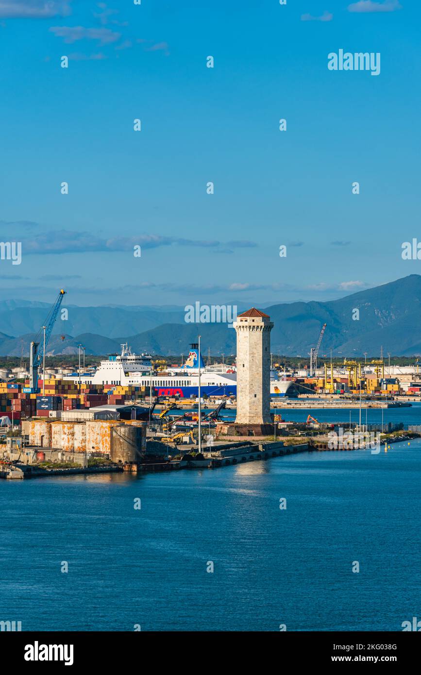 Port de Livourne, mer Méditerranée, Italie, Europe Banque D'Images