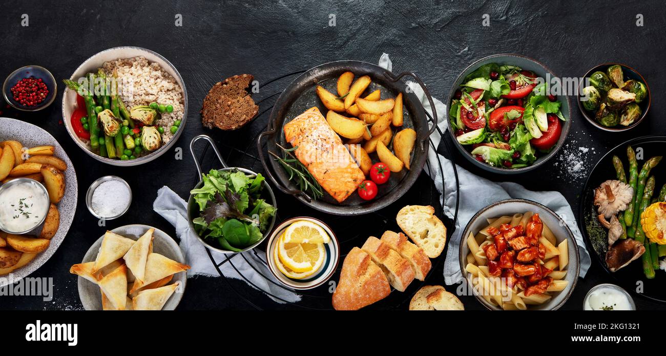 Ensemble de plats principaux variés. Différents plats sains, plats de