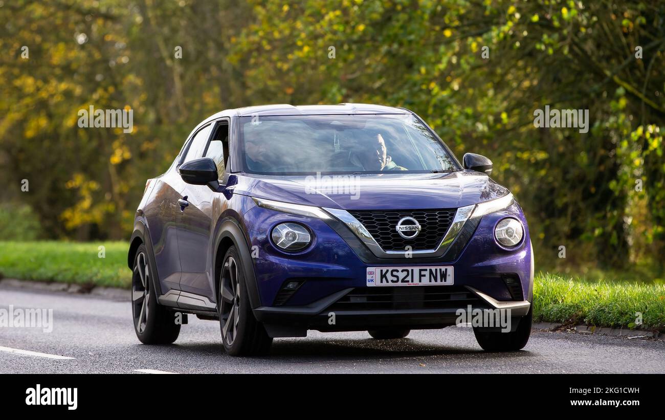 Nissan JUKE TEKNA DIG-T 2021 Banque D'Images