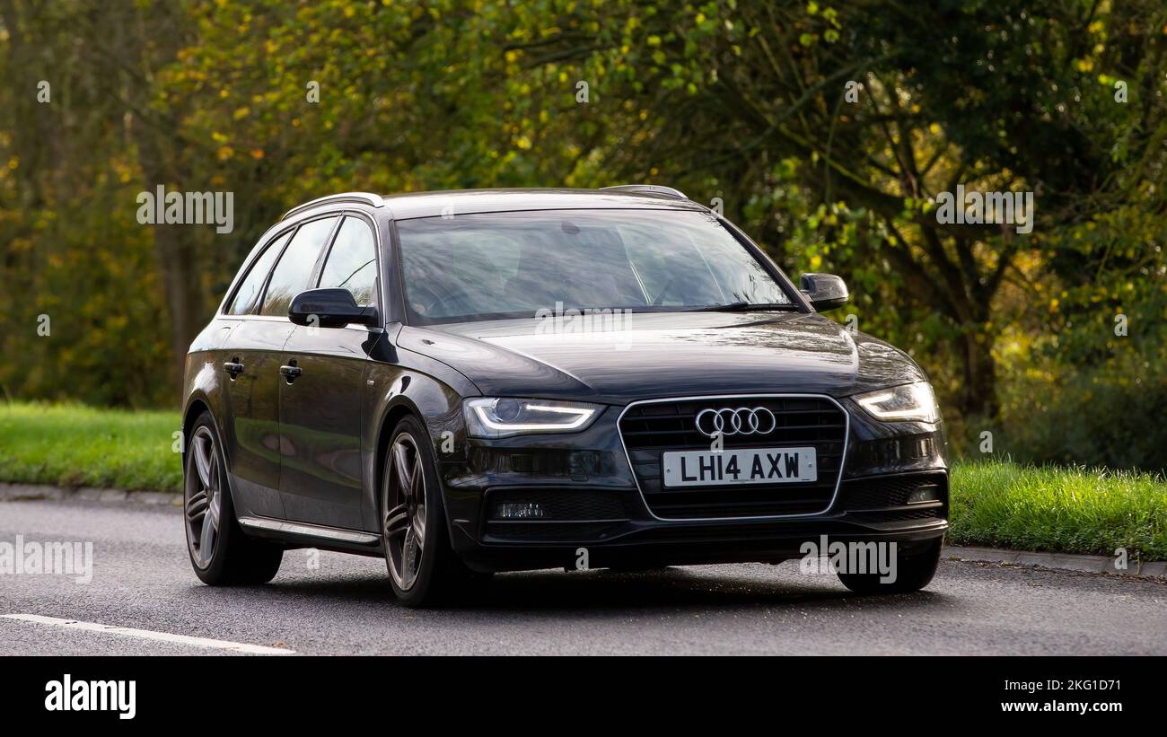 2014 voiture Audi A4 noire Banque D'Images