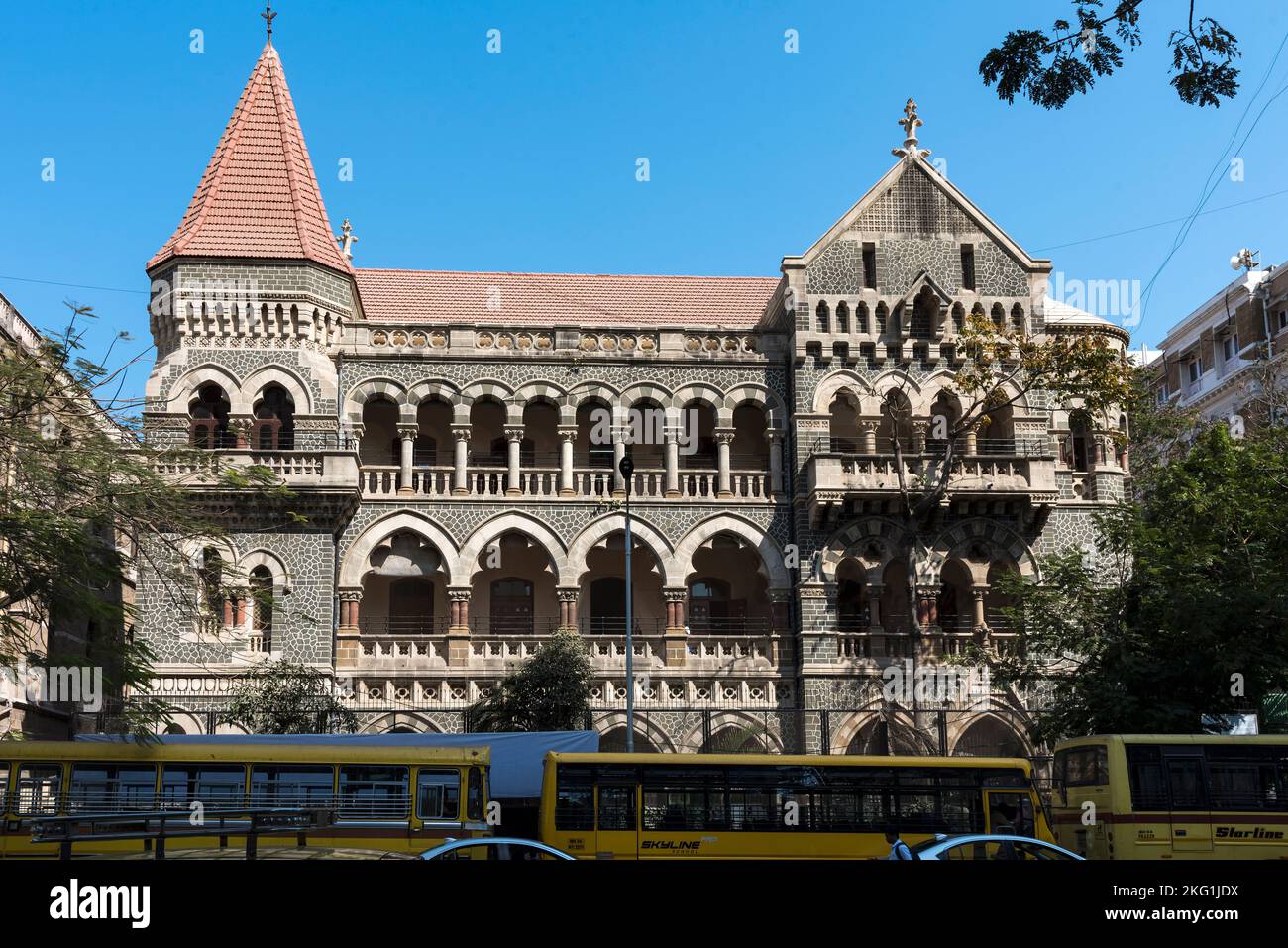 Cathedral and John Connon School, fort, Bombay, Mumbai, Maharashtra, Inde Banque D'Images