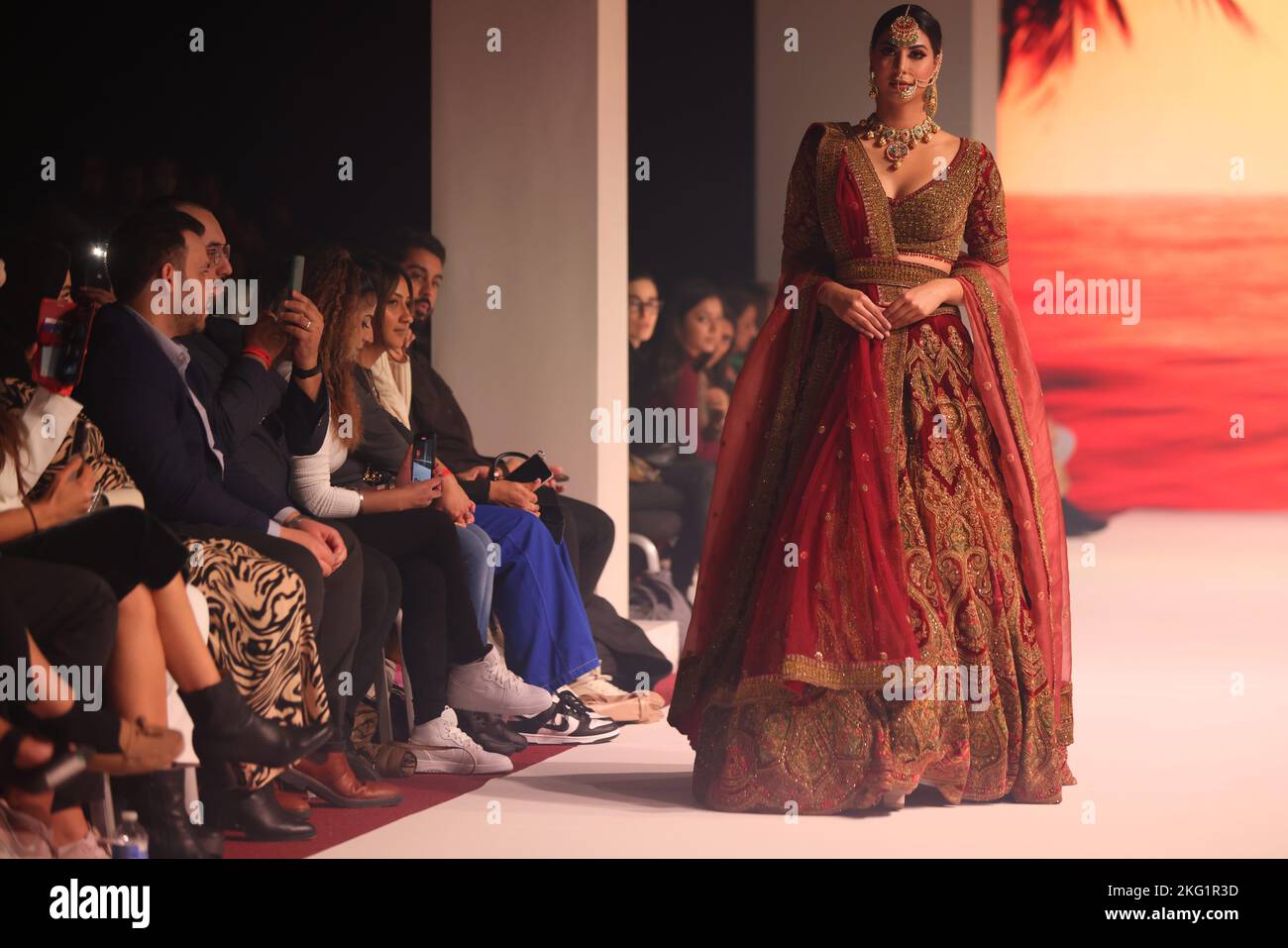 Le National Asian Wedding Show 2022, l'événement qui s'est tenu à Hammersmith, dans l'ouest de Londres pendant les 18 dernières années, est le plus grand salon asiatique de mariage en Europe. Banque D'Images