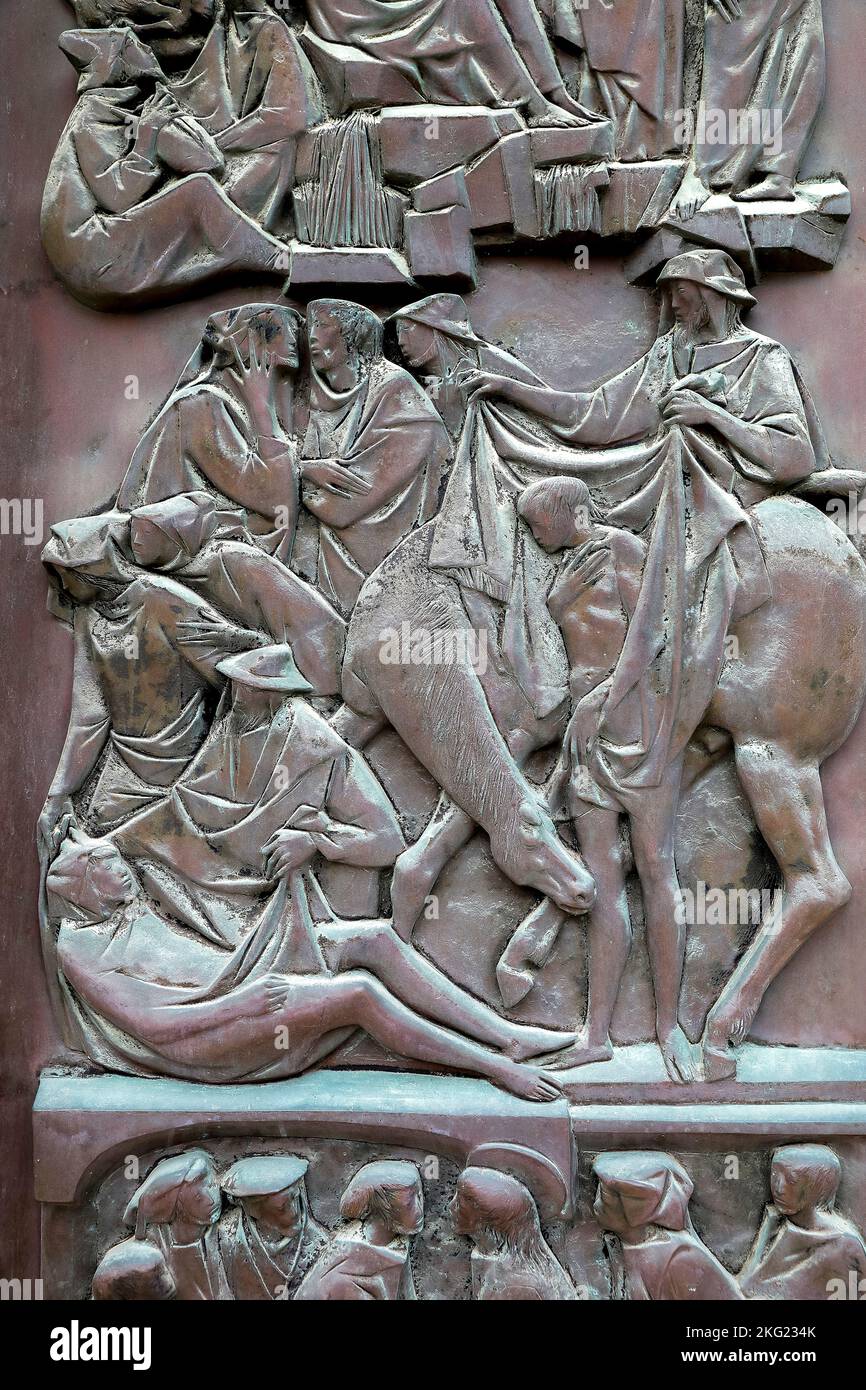 Cathédrale Saint-Pierre, Bisceglie, Italie. Grugeages Banque D'Images