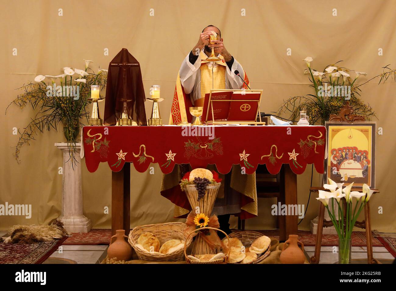 Célébration du jeudi Maundy dans notre église notre-Dame maronite, Houmal, Liban Banque D'Images