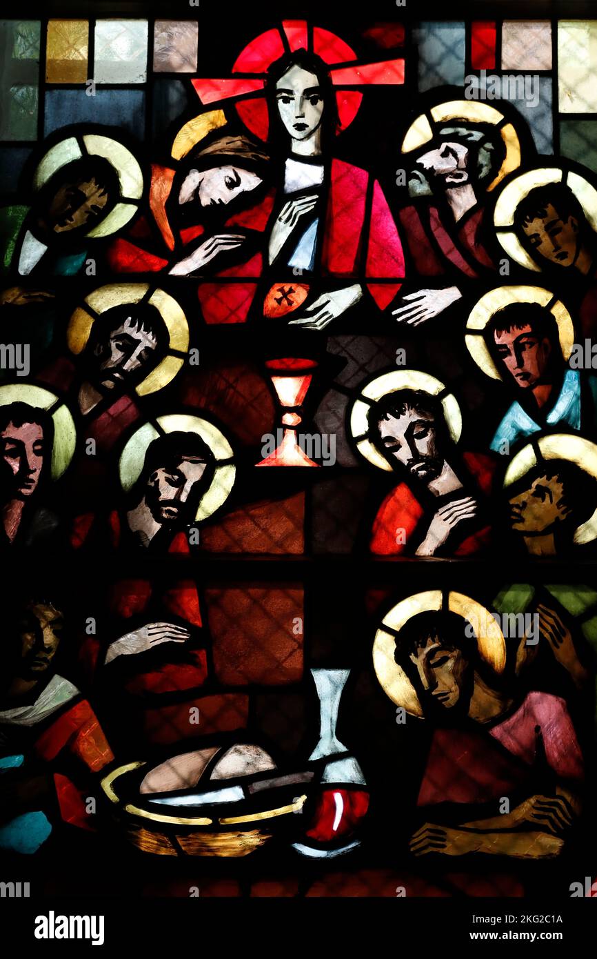 Église Saint Bernard-de-Menthon. Fenêtre en vitrail. Le dernier souper. Suisse. Banque D'Images