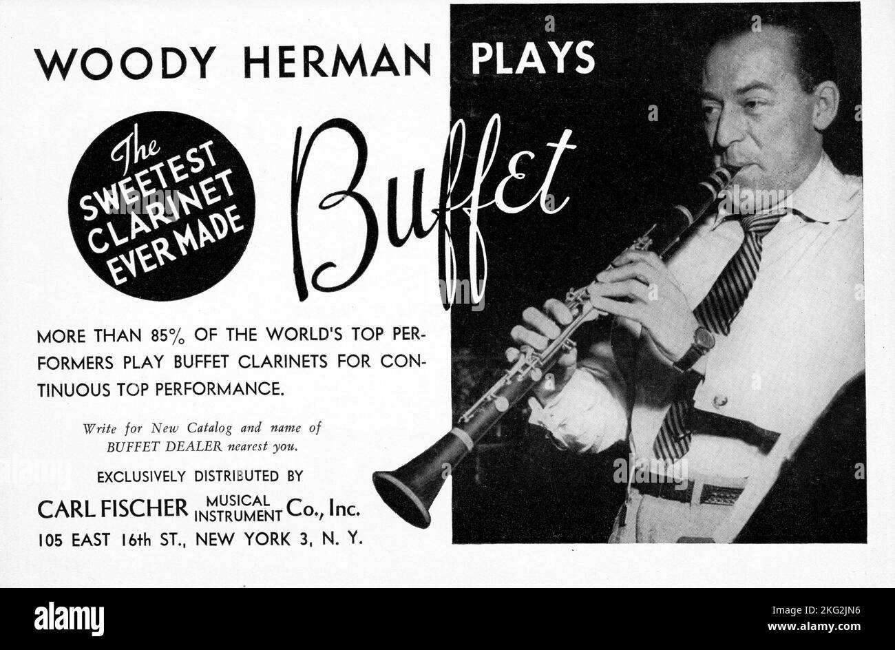 Une publicité pour les clarinettes de buffle mettant en vedette le chef de bande clarinettiste Woody Herman. D'un magazine de musique d'époque. Banque D'Images