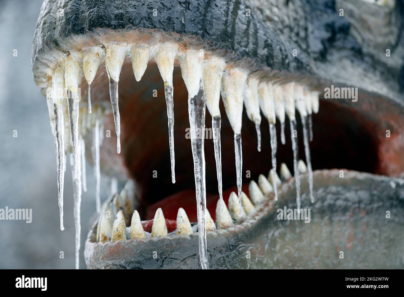 Dinosaur in snow Banque de photographies et d'images à haute résolution -  Alamy