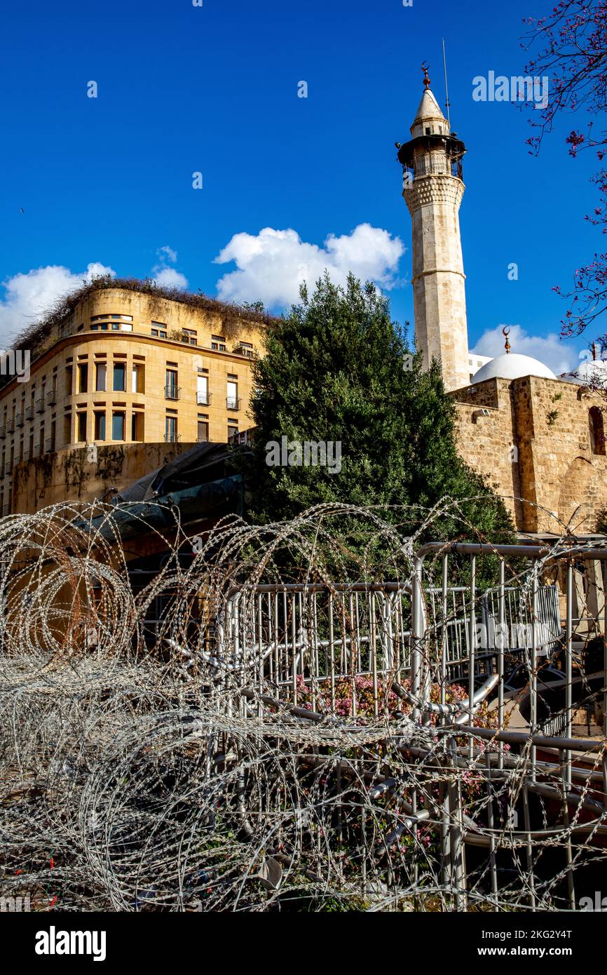 Barbelés, zone restreinte dans le centre-ville de Beyrouth, Liban Banque D'Images