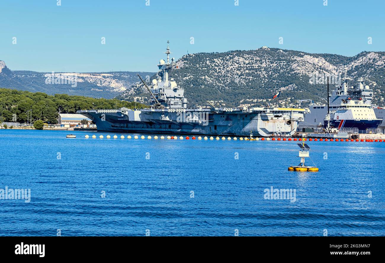 Charles de Gaulle porte-avions de la Marine française, port de Toulon, France, novembre 2022 Banque D'Images