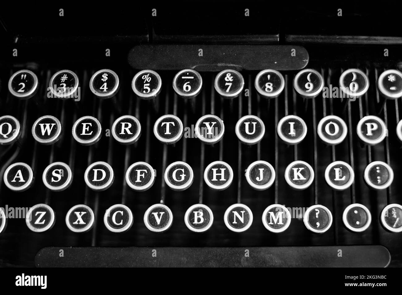 Ancien clavier ou touches de machine à écrire rondes pour le type manuel Banque D'Images