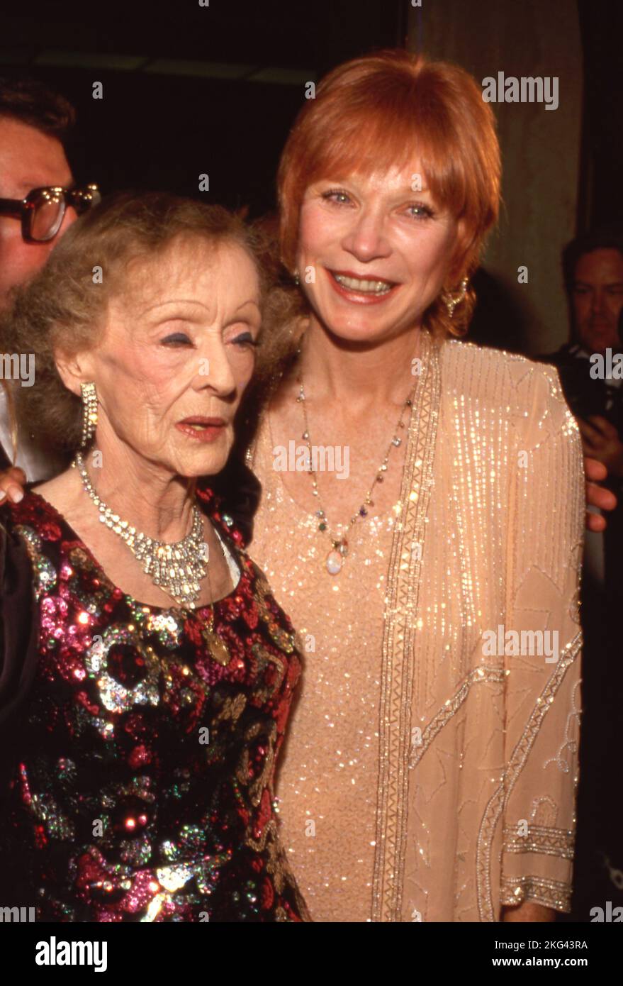 Bette Davis et Shirley MacLaine à l'occasion des Golden Globe Awards 43rd sur 24 janvier 1986 à l'hôtel Beverly Hilton de Beverly Hills, en Californie. Crédit: Ralph Dominguez/MediaPunch Banque D'Images