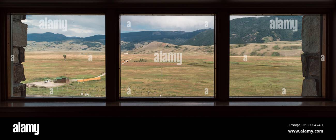 Vue panoramique de la fenêtre avec vue sur le ciel ouvert à Jackson, Wyoming, États-Unis Banque D'Images