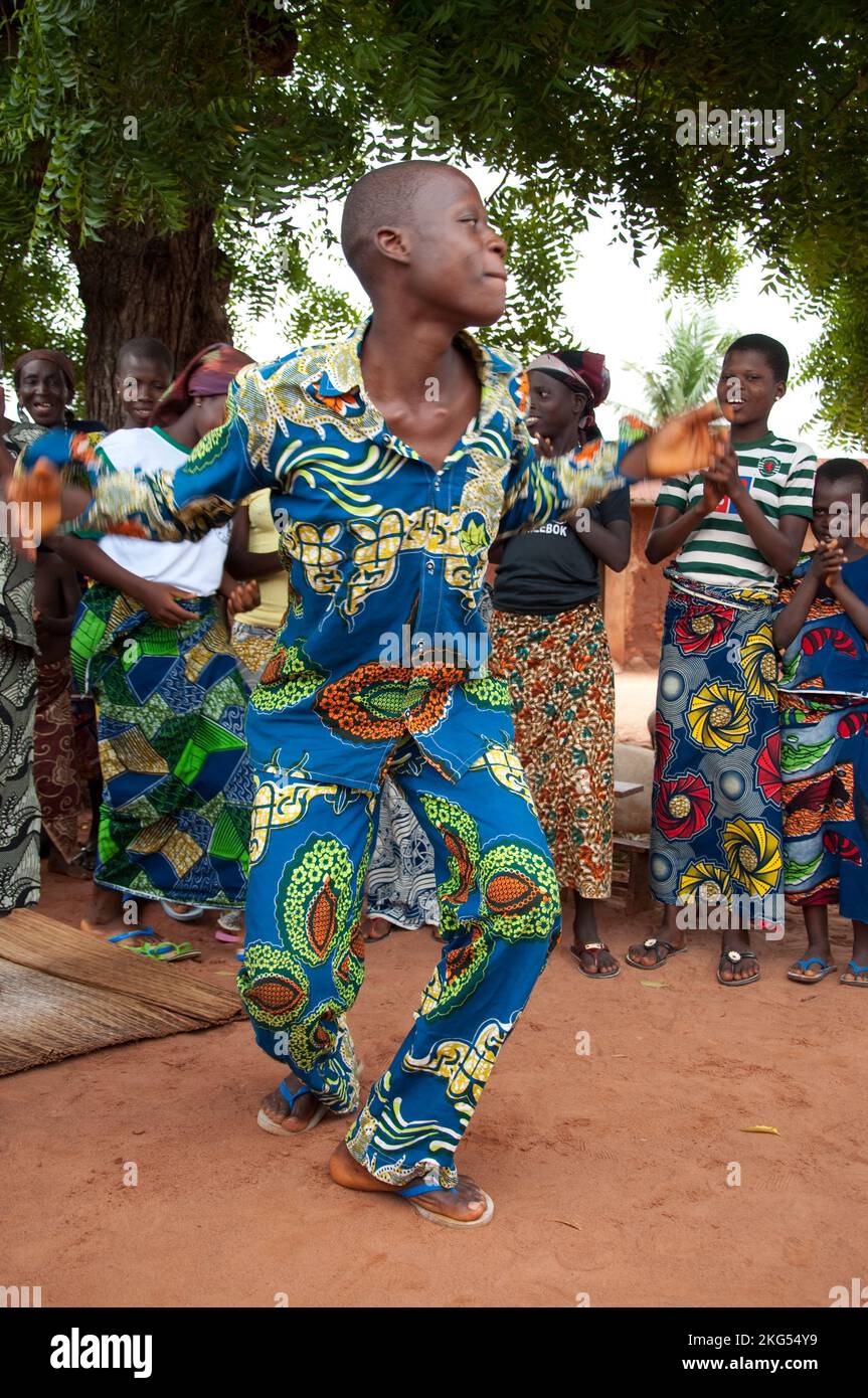Robe africaine de tradition Banque de photographies et d images a haute resolution Alamy