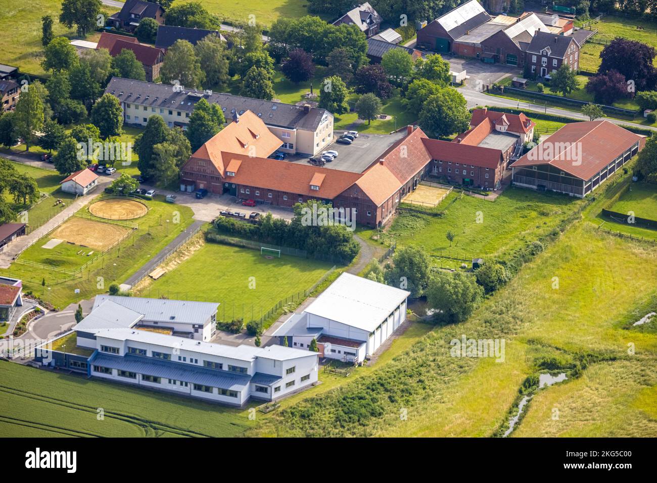 Vue aérienne, garderie Strüverhof, école am Adelwald, Rhynern, Hamm, région de Ruhr, Rhénanie-du-Nord-Westphalie, Allemagne, Education, Educa Banque D'Images