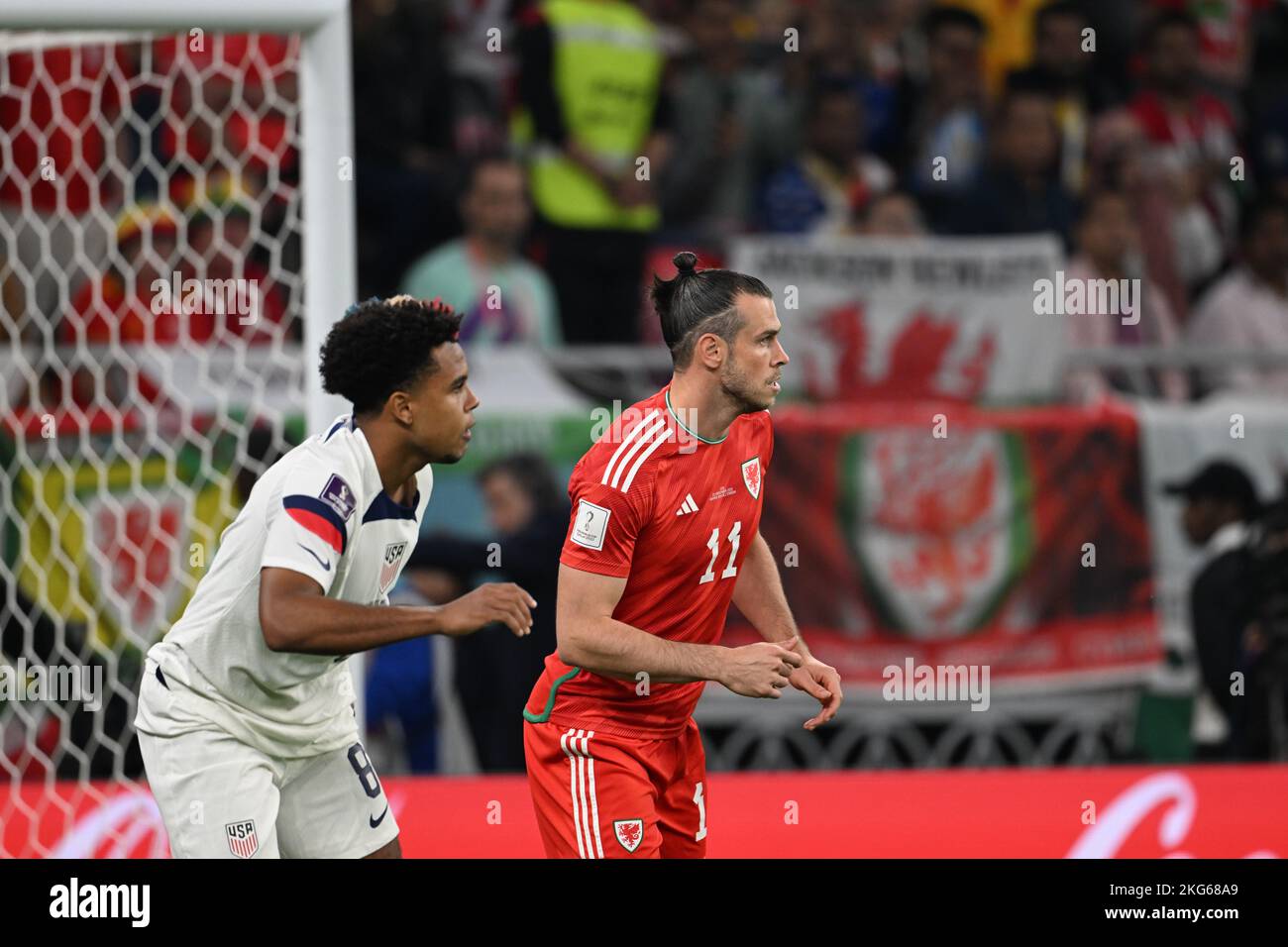 DOHA, Al Rayyan, Qatar. , . Gareth BALE du pays de Galles, Weston James Earl MC KENNIE 8, des États-Unis, crédit: SPP Sport Press photo. /Alamy Live News Banque D'Images