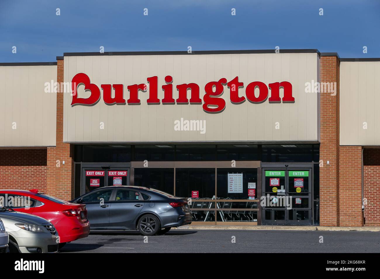 Muncy, États-Unis. 21st novembre 2022. Vue extérieure d'un magasin de Burlington au centre commercial Lycoming de Muncy, en Pennsylvanie, lundi, 21 novembre 2022. La saison de magasinage des fêtes de Noël aux États-Unis commence traditionnellement après Thanksgiving. (Photo de Paul Weaver/Sipa USA) crédit: SIPA USA/Alay Live News Banque D'Images