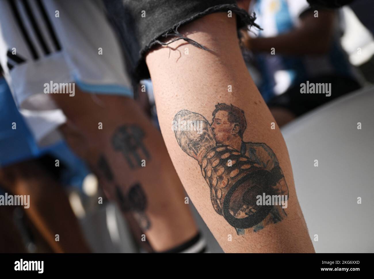 Tatouage Messi Mollet Coupe Du Monde Soccer fan tattoo Banque de photographies et d'images à haute résolution -  Alamy