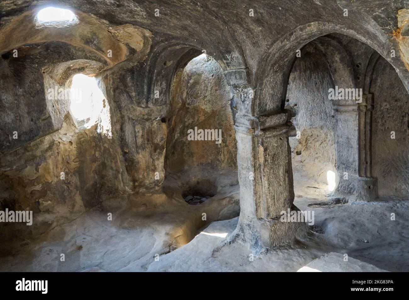 Festungs- und Höhlenstadt Uplisziche, Höhle mit einer Säule, nahe Gori, Innerkartlien, Georgi Banque D'Images