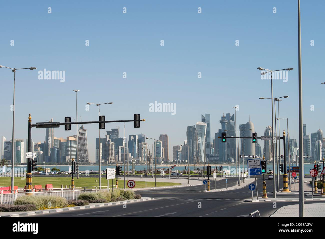 Doha, Qatar- 23 décembre, 2020 : vue de Skyline, district financier de Doha (baie ouest). Banque D'Images Doha, Qatar- 23 décembre, 2020 : vue de Skyline, district financier de Doha (baie ouest). Banque D'Images