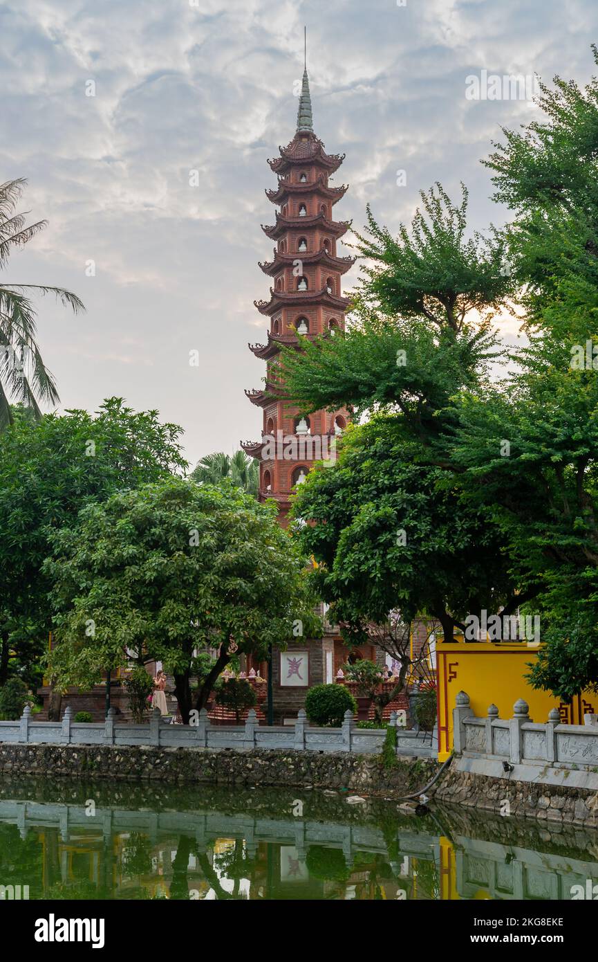 La Pagode Tran Quoc, Hanoï, Vietnam Banque D'Images