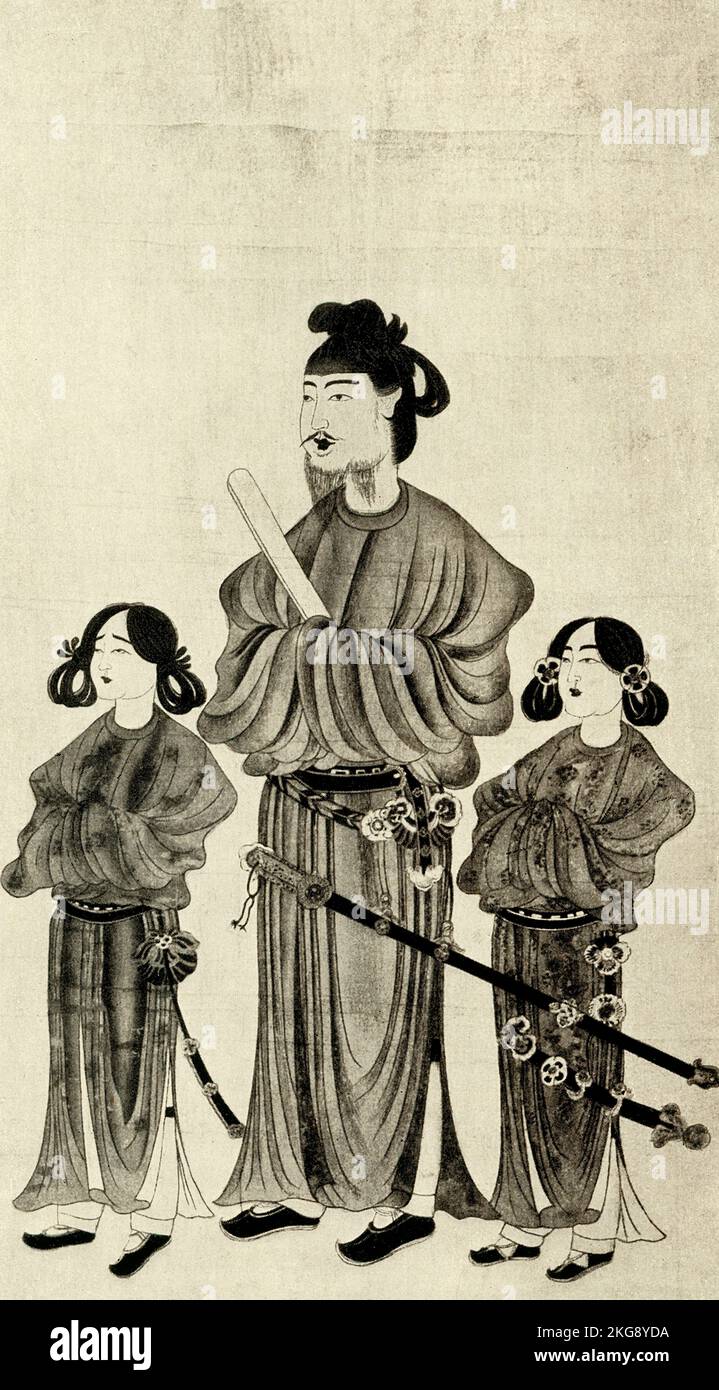 L'image de 1910 montre: "Prince Shotoku (572-621), à côté de ses deux fils." On croit que l'image date de la fin du 7th siècle. Le prince Shōtoku, également connu sous le nom de prince Umayado ou prince Kamitsumiya, était un régent semi-légendaire et un politicien de la période Asuka au Japon qui a servi sous l'impératrice Suiko. Le prince Shōtoku était un dirigeant influent au Japon du septième siècle, reconnu par le peuple pour ses réalisations en établissant des rangs courtois et une constitution, en encourageant la propagation du bouddhisme et en envoyant des envoyés en Chine. Banque D'Images