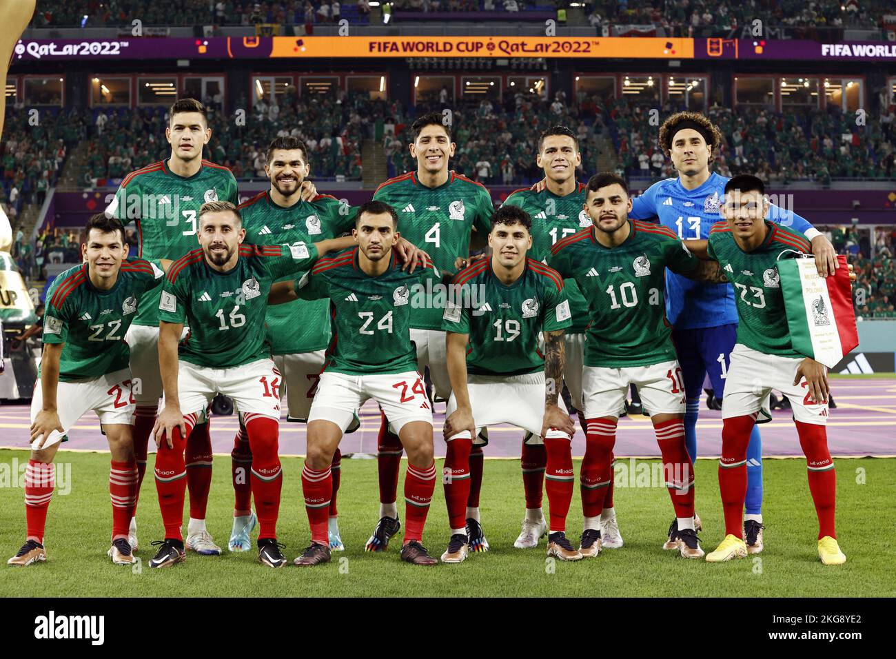 DOHA - Qatar, 22/11/2022, (Back row lr) Cesar Jasib Montes du Mexique, Henry Martin du Mexique, Edson Alvarez du Mexique, Hector Moreno du Mexique, Guillermo Ochoa, gardien de but mexicain. (Première rangée lr) Hirving Lozano du Mexique, Hector Herrera du Mexique, Luis Chavez du Mexique, Jorge Sanchez du Mexique, Ernesto Vega du Mexique, Jesus Gallardo du Mexique lors de la coupe du monde de la FIFA, Qatar 2022 match du groupe C entre le Mexique et la Pologne dans le stade 974 sur 22 novembre, 2022 à Doha, Qatar. AP | Dutch Height | MAURICE DE PIERRE crédit: ANP/Alay Live News Banque D'Images