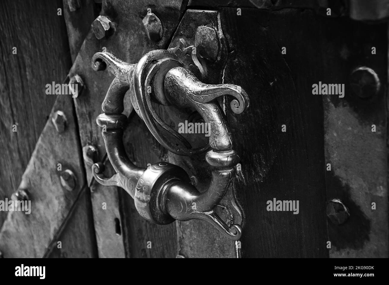 Porte du château. Photo historique noir blanc. Banque D'Images