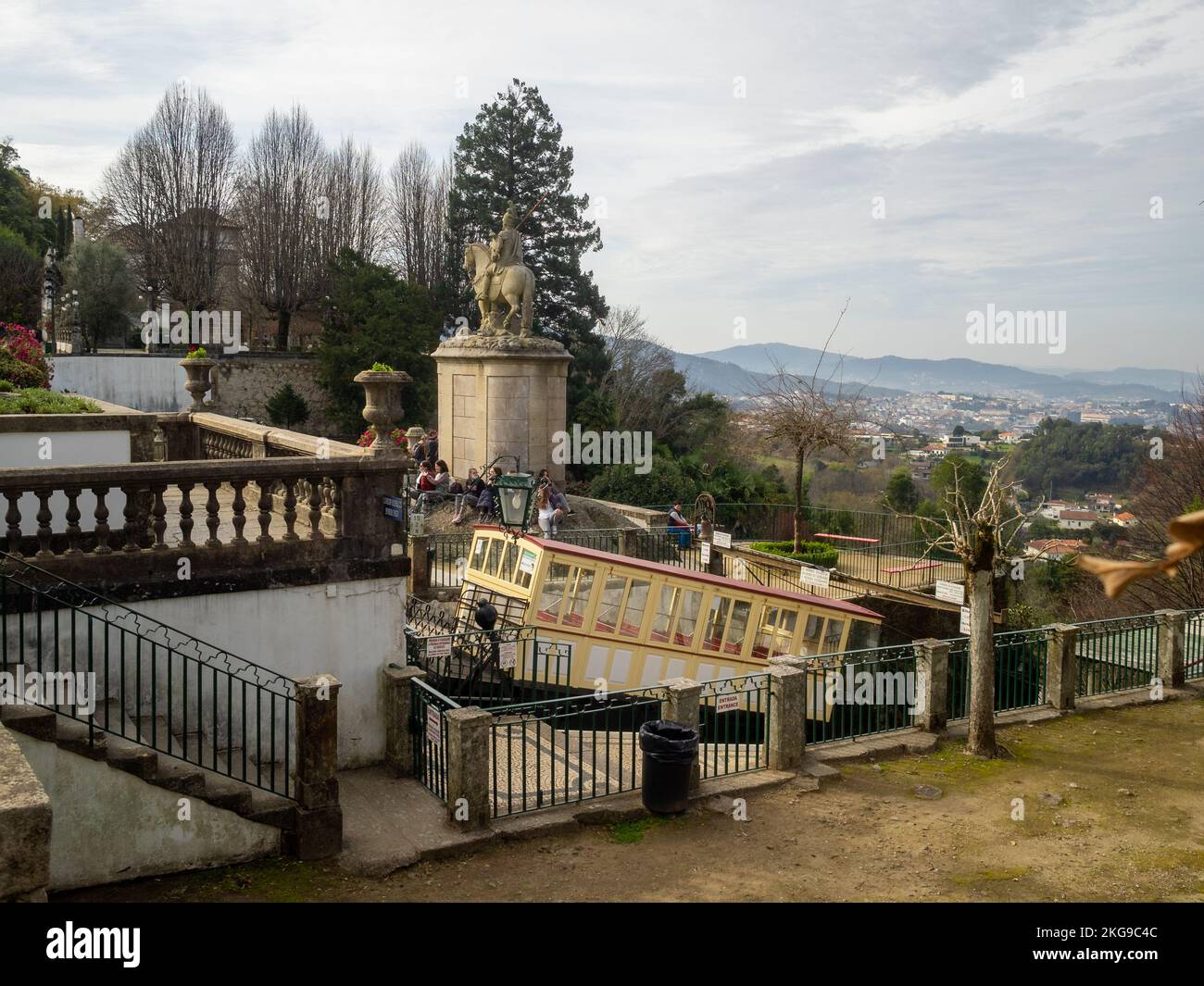 Équilibre de l'eau BOM Jesus funiculaire en haut de la ligne Banque D'Images