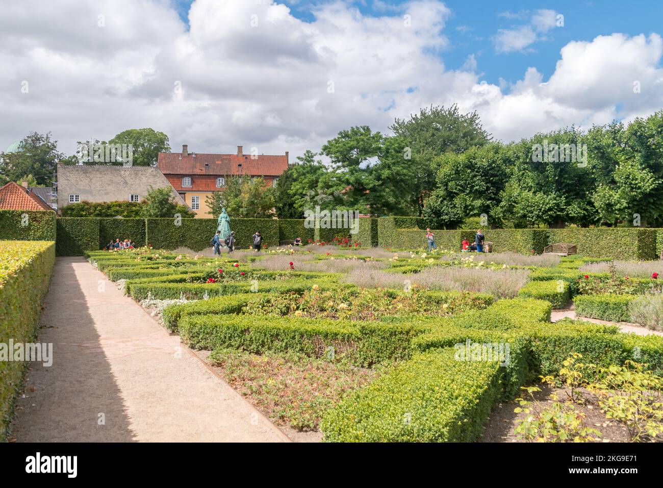 Copenhague, Danemark - 26 juillet 2022 : la roseraie dans les jardins du château de Rosenborg. Banque D'Images