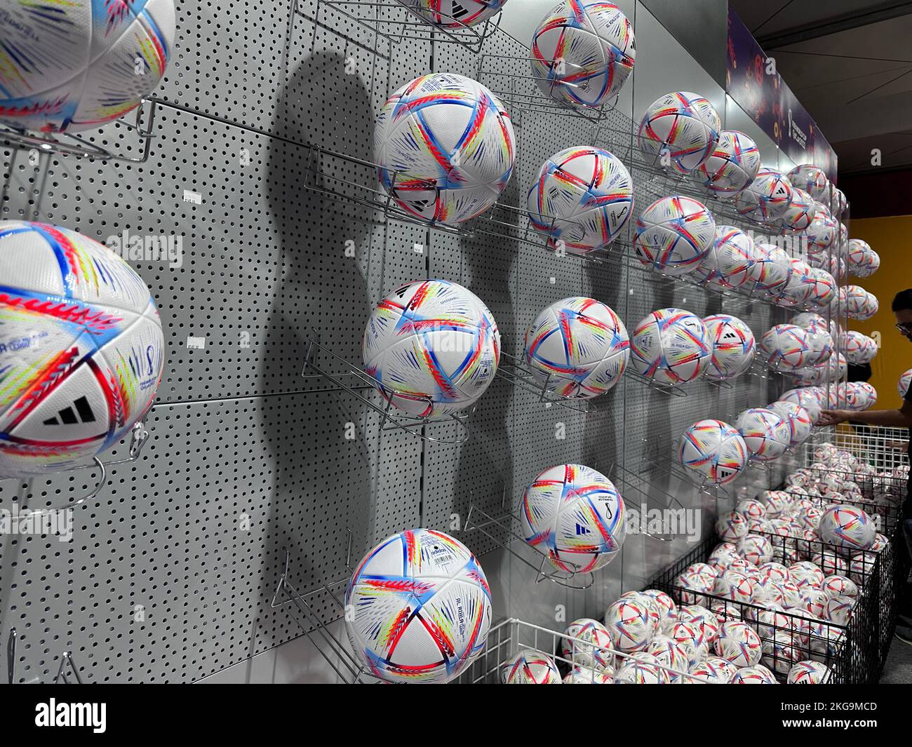 FIFA foot ball coupe du monde ballon officiel Al Rihla par Adidas Banque D'Images