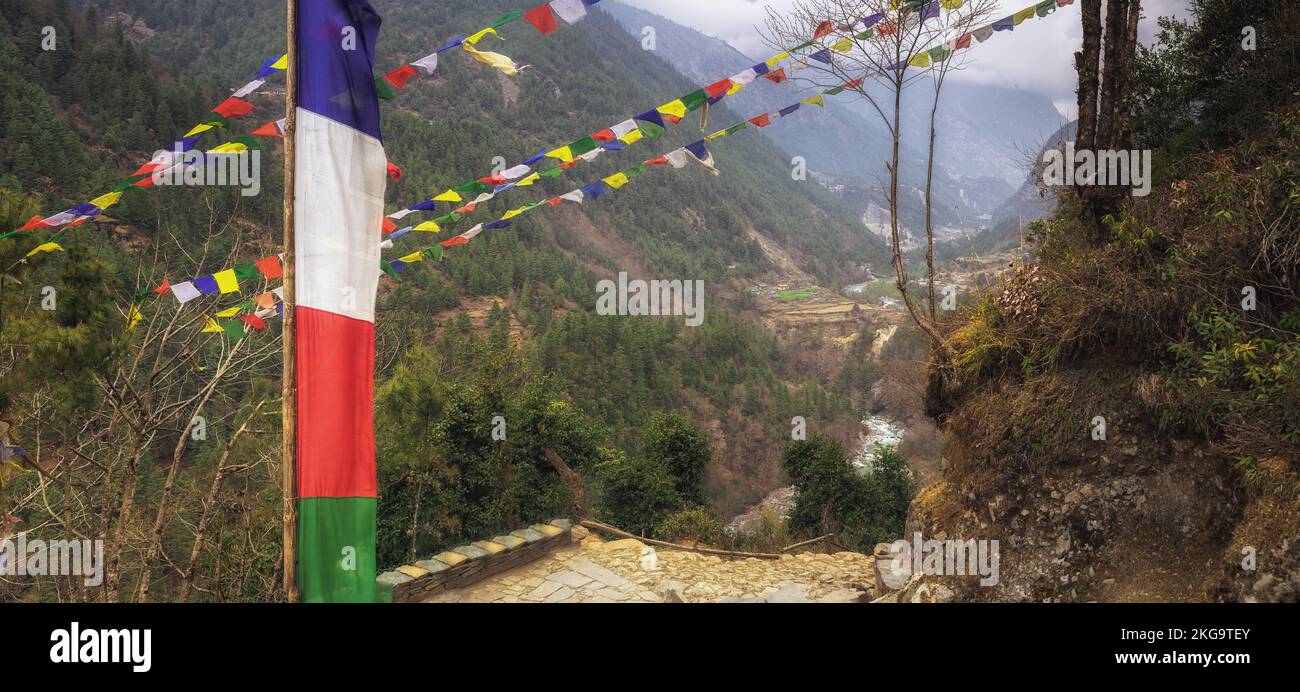 Népal Trail dans la région d'Ewerest Banque D'Images