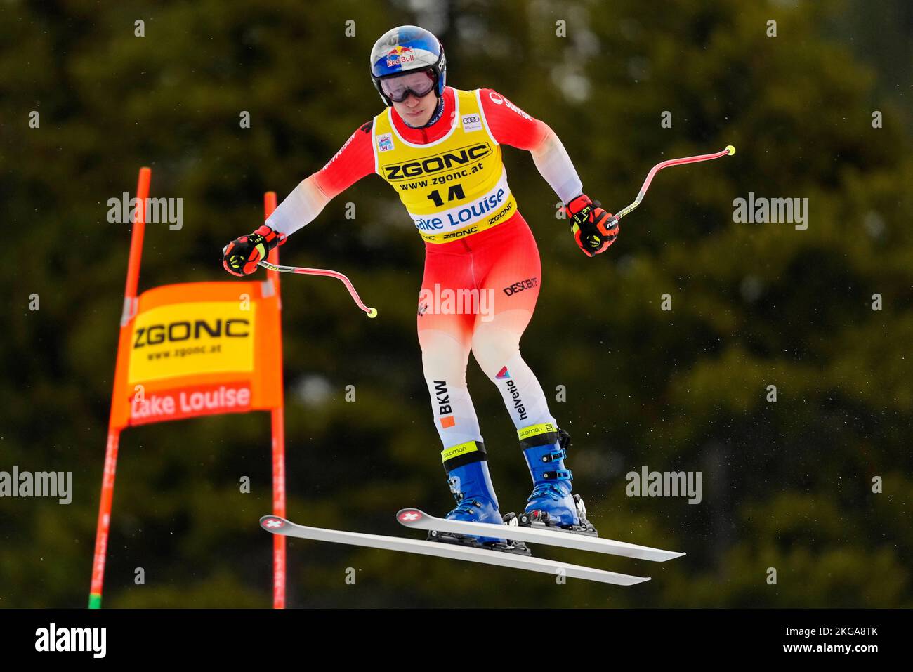 22 novembre 2022, Lac Louise, AB, CANADA : Marco Odermatt, En Suisse, les skis descendent la colline pendant les courses d'entraînement pour la coupe du monde de ski alpin FIS, à Lake Louise, en Alberta, le mardi 22 novembre, 2022. (Credit image: © Frank Gunn/The Canadian Press via ZUMA Press) Banque D'Images