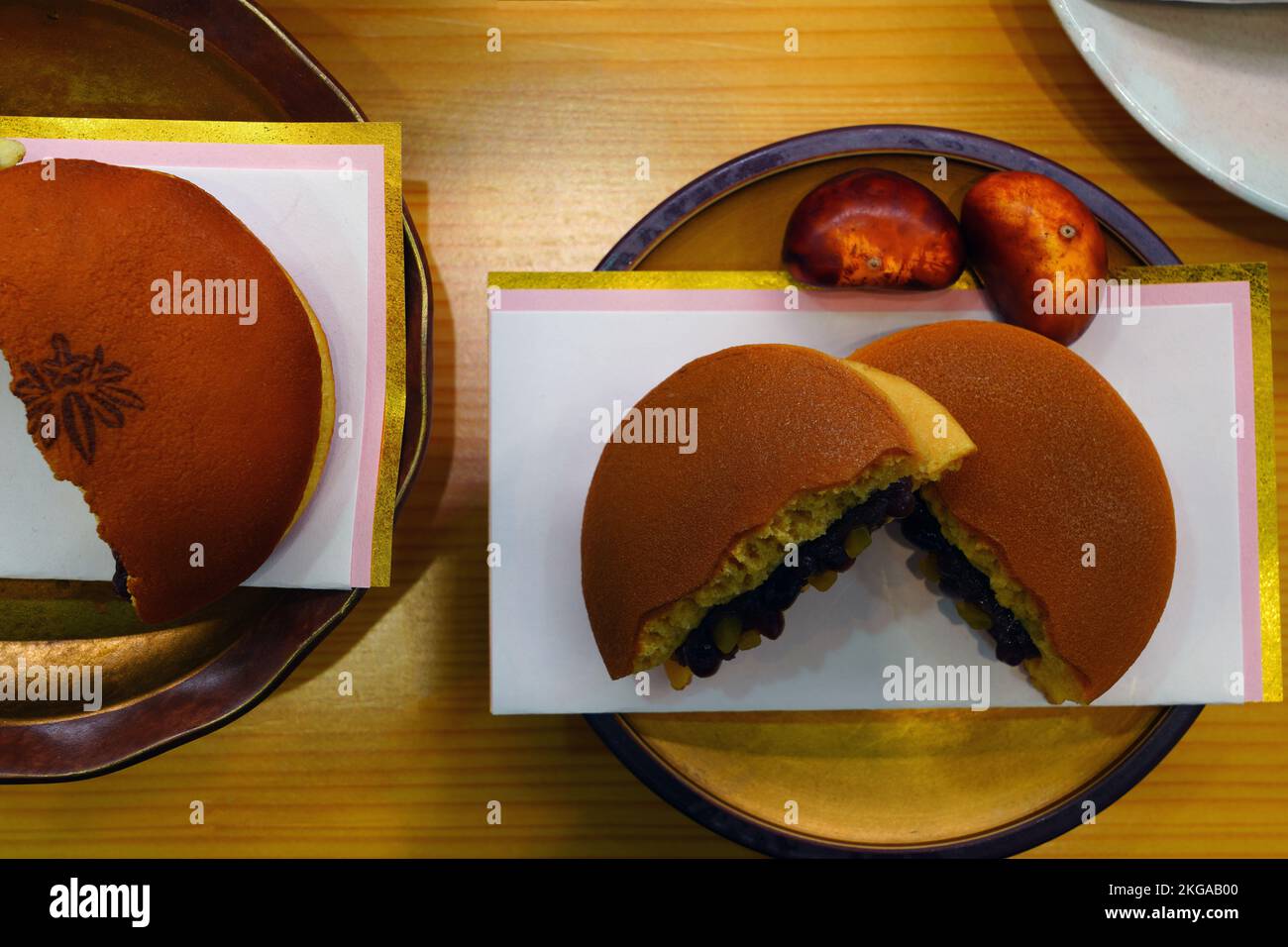 EDGEWATER, NJ -6 NOVEMBRE 2022- vue des bonbons de mochi de la confiserie japonaise Minamoto Kitchoan à l'épicerie Mitsuwa Marketplace à E Banque D'Images