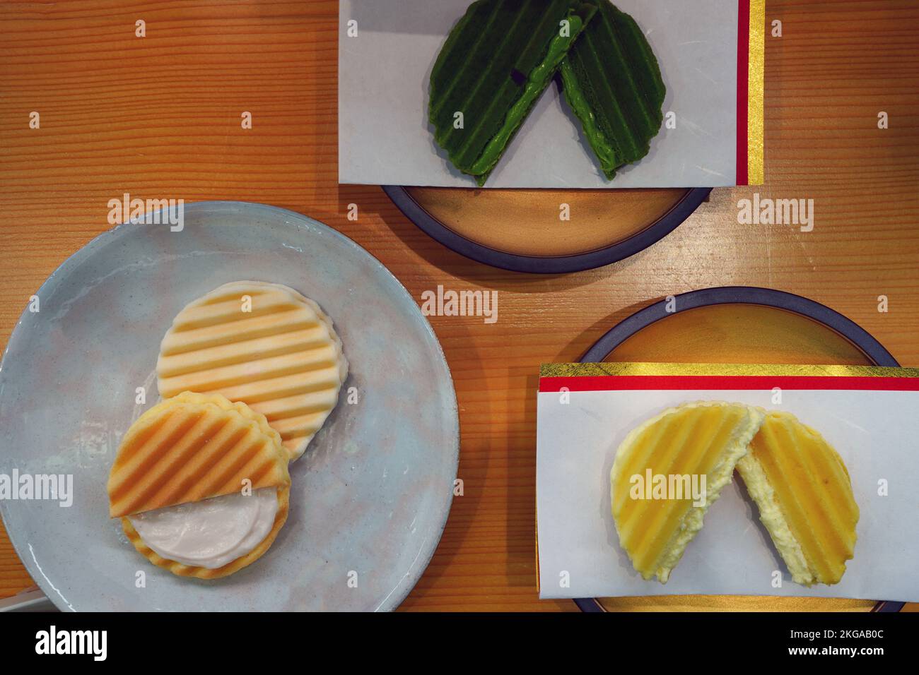 EDGEWATER, NJ -6 NOVEMBRE 2022- vue des bonbons de mochi de la confiserie japonaise Minamoto Kitchoan à l'épicerie Mitsuwa Marketplace à E Banque D'Images