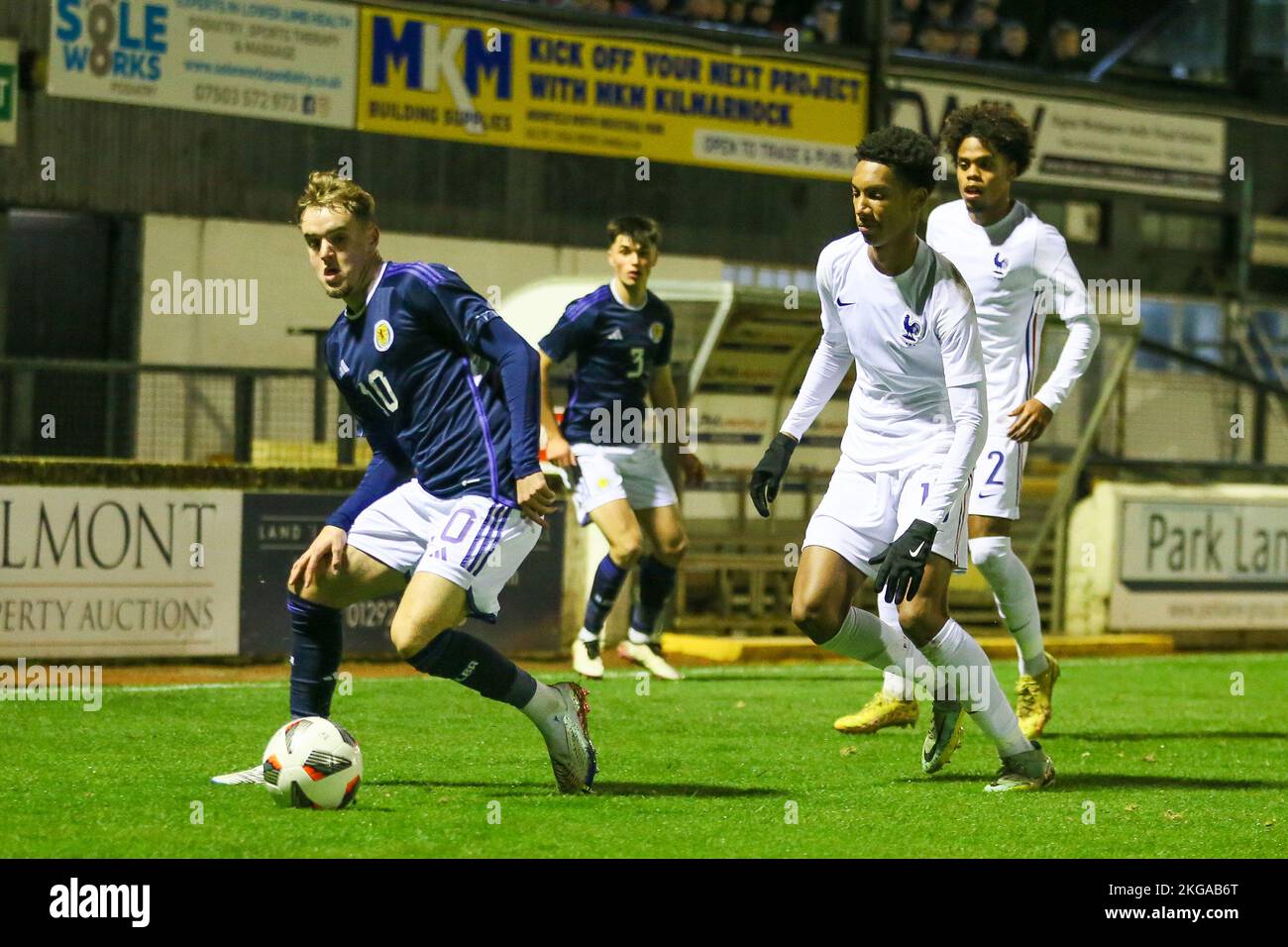 Ayr, Royaume-Uni. 22nd novembre 2022. L'Ecosse de moins de 19s ans a joué contre la France de moins de 19s ans à Sommerset Park, Ayr, Ayrshire Scotland, Royaume-Uni dans le championnat européen de moins de 19 ans 2023 qualifications. La France a gagné 3 -1 et l'Écosse est ainsi sortie de la compétition et la France passe au prochain tour. Crédit : Findlay/Alay Live News Banque D'Images