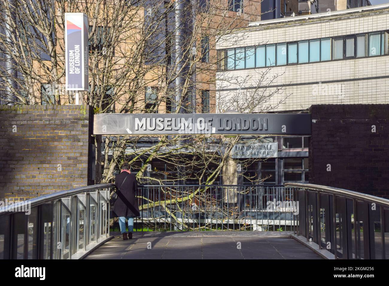Londres, Royaume-Uni. 23rd novembre 2022. Vue extérieure du musée de Londres. Le musée de Londres fermera ses portes en décembre 2022 alors qu'il se prépare à passer de son site actuel du mur de Londres au marché Smithfield. L'ouverture du nouveau London Museum est prévue pour 2026. Credit: Vuk Valcic/Alamy Live News Banque D'Images